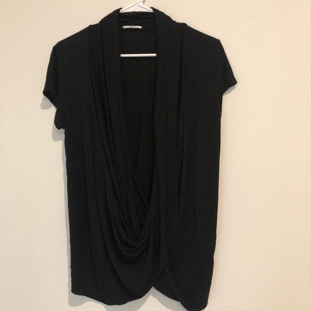 Free to Live Women’s XL Black Cross Top